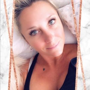 Meet your Posher, Farrah